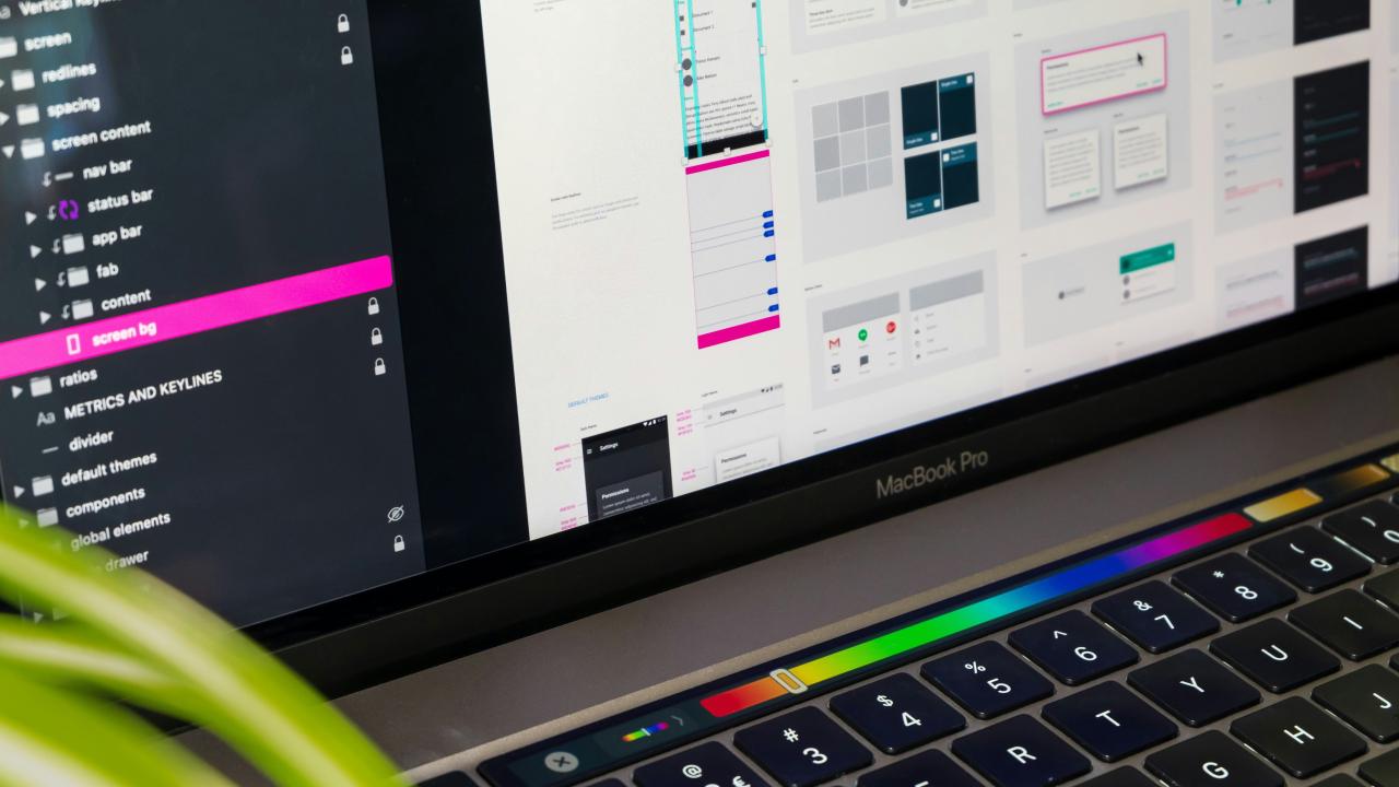 MacBook Pro Menampilkan Ikon Komputer